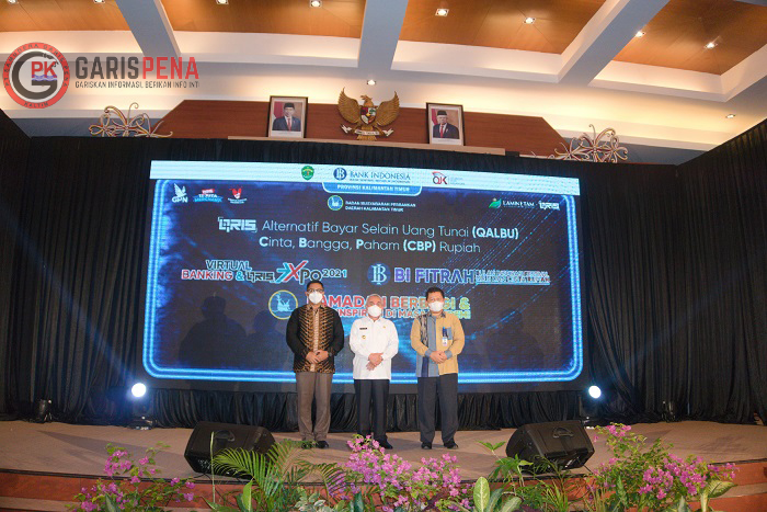 Gubernur Kaltim Isran Noor (tengah) saat membuka Launching Virtual Banking dan QRIS Expo 2021, di Kantor Perwakilan Bank Indonesia Provinsi Kaltim, Jalan Gajah Mada.