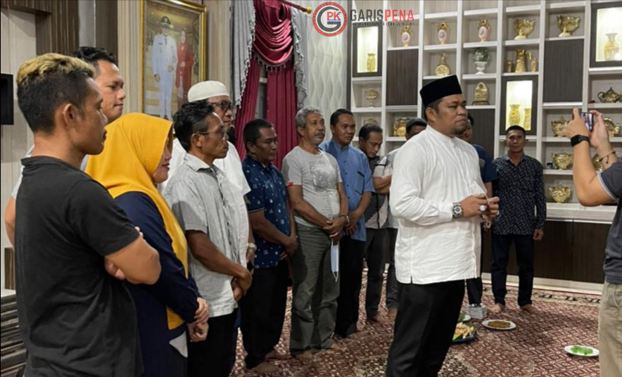 Sejumlah ketua PTK Golkar dari hampir semua kecamatan se-Kutim datang ke kediaman Kasmidi Bulang, Minggu (18/4/21).