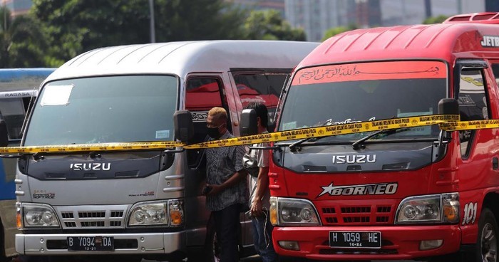 Nekat bawa pemudik 115 kendaraan travel gelap yang diamankan polisi