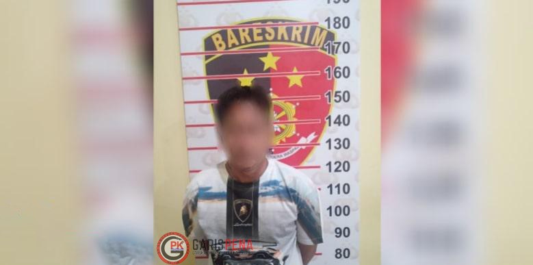 BW saat diamankan di Polsek Sungai Kunjang lantaran kedapatan memiliki narkotika jenis sabu-sabu