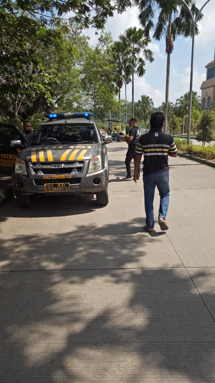 Foto : Tim Anti Bandit Polsek Sungai Kunjang saat mendatangi lokasi pemalakan di depan Islamic Center Samarinda (update)