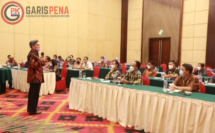 FOTO : Terlihat pada kesempatan kali ini Jauhar Efendi saat berdialog dengan peserta kepelatihan Yang diinisiasi BPSDM.