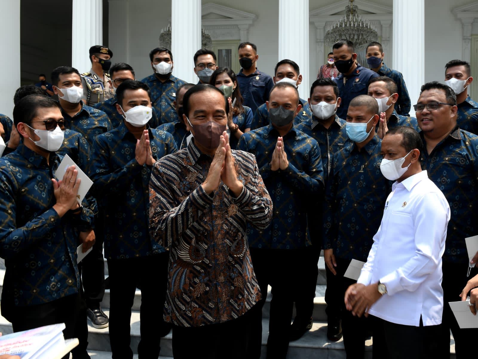 PERJUANGKAN IKN: Perpindahan IKN ke Kaltim disebut Presiden Joko Widodo (tengah) sudah jelas arahnya. Ini ia sampaikan saat bersama Ketua Badan Pengurus Daerah (BPD) Himpunan Pengusaha Muda Indonesia (Hipmi) se-Indonesia.