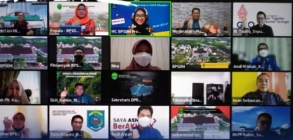 Foto : seluruh Kepala OPD lingkup Pemprov Kaltim serta Kepala OPD Kabupaten Kota Se- Kaltim terlihat hadir melalui aplikasi zoom meating.