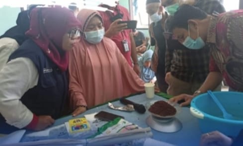 Foto : Suasana Bimtek Pengolahan produk perkebunan standar GMT yang diinisiasi Di asa perkebunan Kaltim kemarin