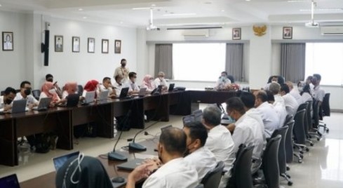 NAIK KELAS: Para peserta tampak serius mencermati arahan narasumber saat mengikuti sertifikasi kompetensi teknis manajemen ASN jenjang administrator, pengawas, dan jabatan fungsional kepegawaian.