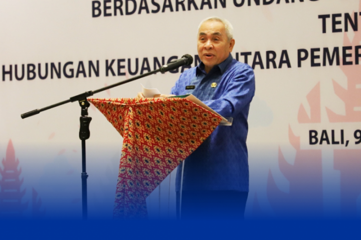 FOTO : Gubernur Kaltim, H Isran Noor