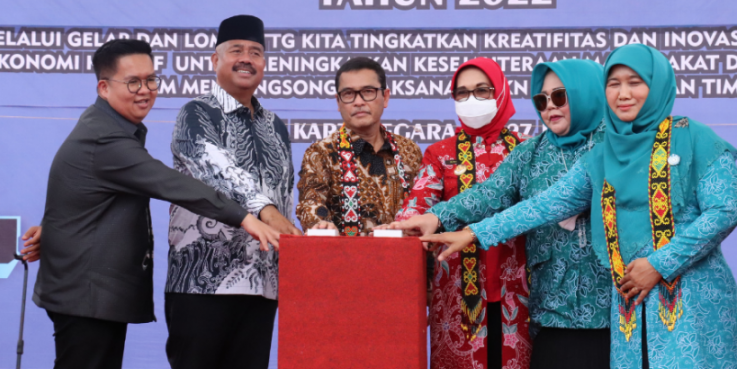 RESMI DIGELAR: Penjabat (Pj) Sekretaris Daerah Prov. Kaltim, Riza Indra Riadi (tiga kiri) menghadiri sekaligus membuka Lomba Gelar Teknologi Tepat Guna (TTG) ke VIII Tingkat Provinsi Tahun 2022.