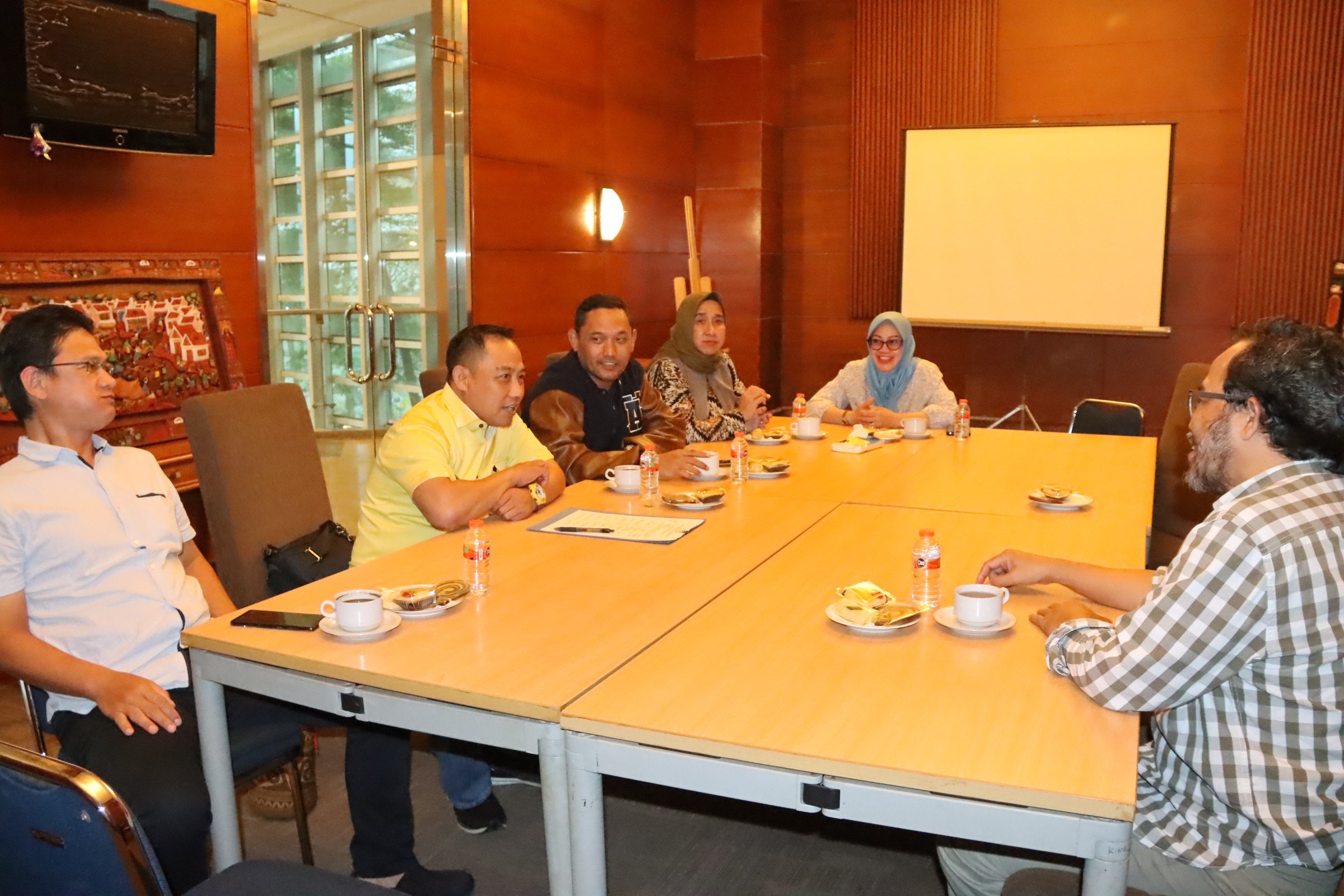 SHARING: Kunjungan Kerja Pansus Kesenian ke Dewan Kesenian Jakarta, Kamis (20/10).