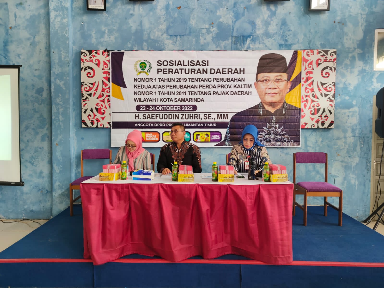 SAMPAIKAN: Anggota DPRD Kaltim Saifuddin Zuhri saat acara Sosper Perda Nomor 1 Tahun 2019, di Kantor Kecamatan Samarinda Ulu, belum lama ini.