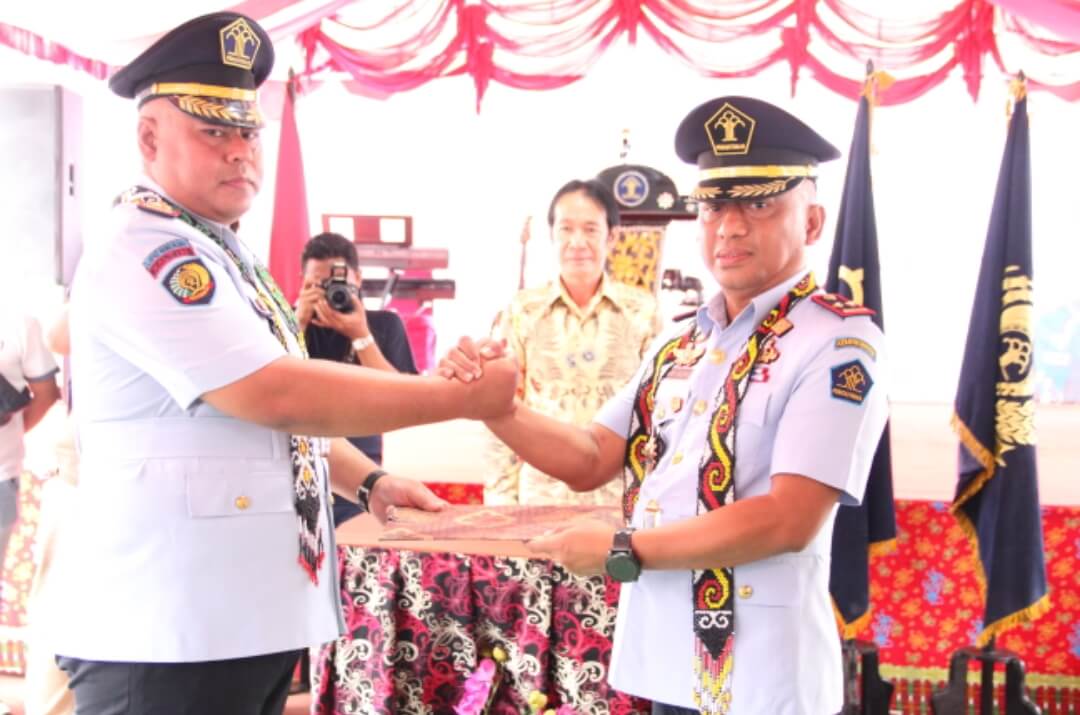 SERTIJAB : Lapas Kelas IIA Samarinda gelar Sertijab, dari M Ilham Agung Satyawan kepada Hudi Ismono yang di saksikan Kakanwil Kemenkumham Kaltim Sofyan.
