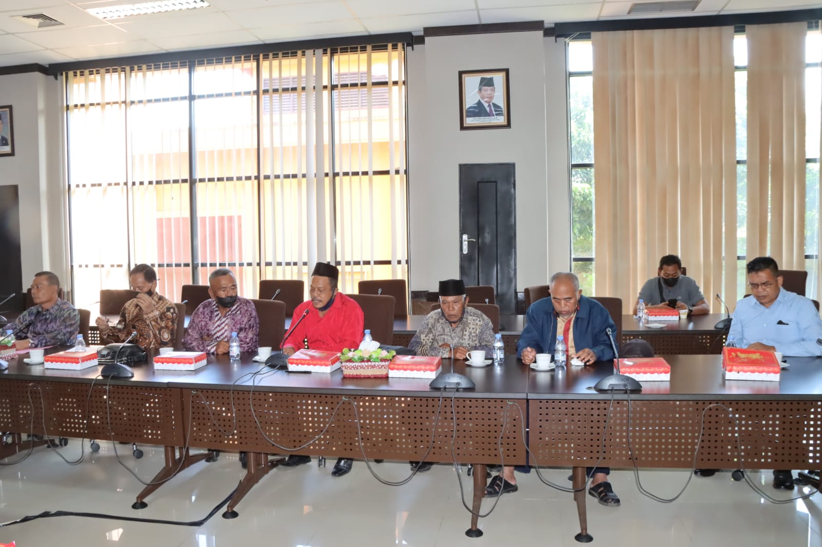 FOTO : RDP : Rapat dengar pendapat Komisi IV DPRD Kaltim dengan BPKAD, Dinaskertrans Kaltim, dan perwakilan warga Simpang Pasir, Palaran, Samarinda, Kamis (3/11).