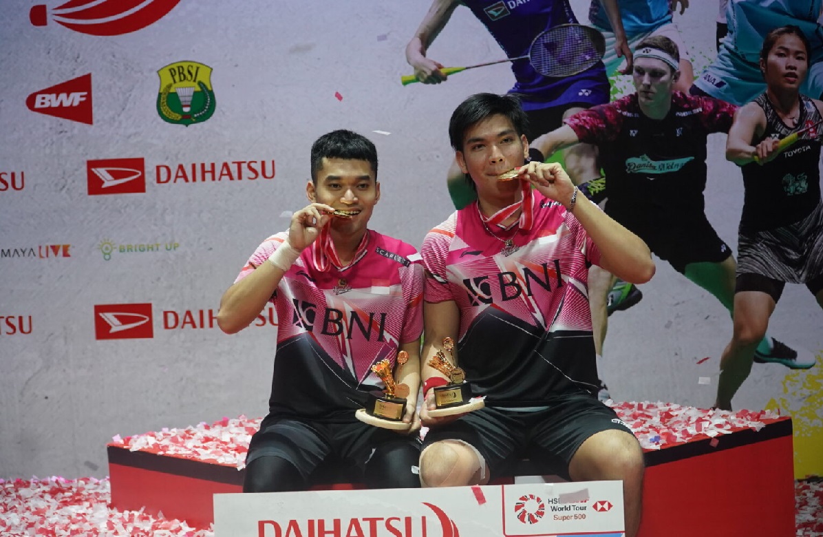 FOTO : Ganda putra Indonesia, Leo Rolly Carnando/Daniel Marthin, usai juara Indonesia Masters 2023