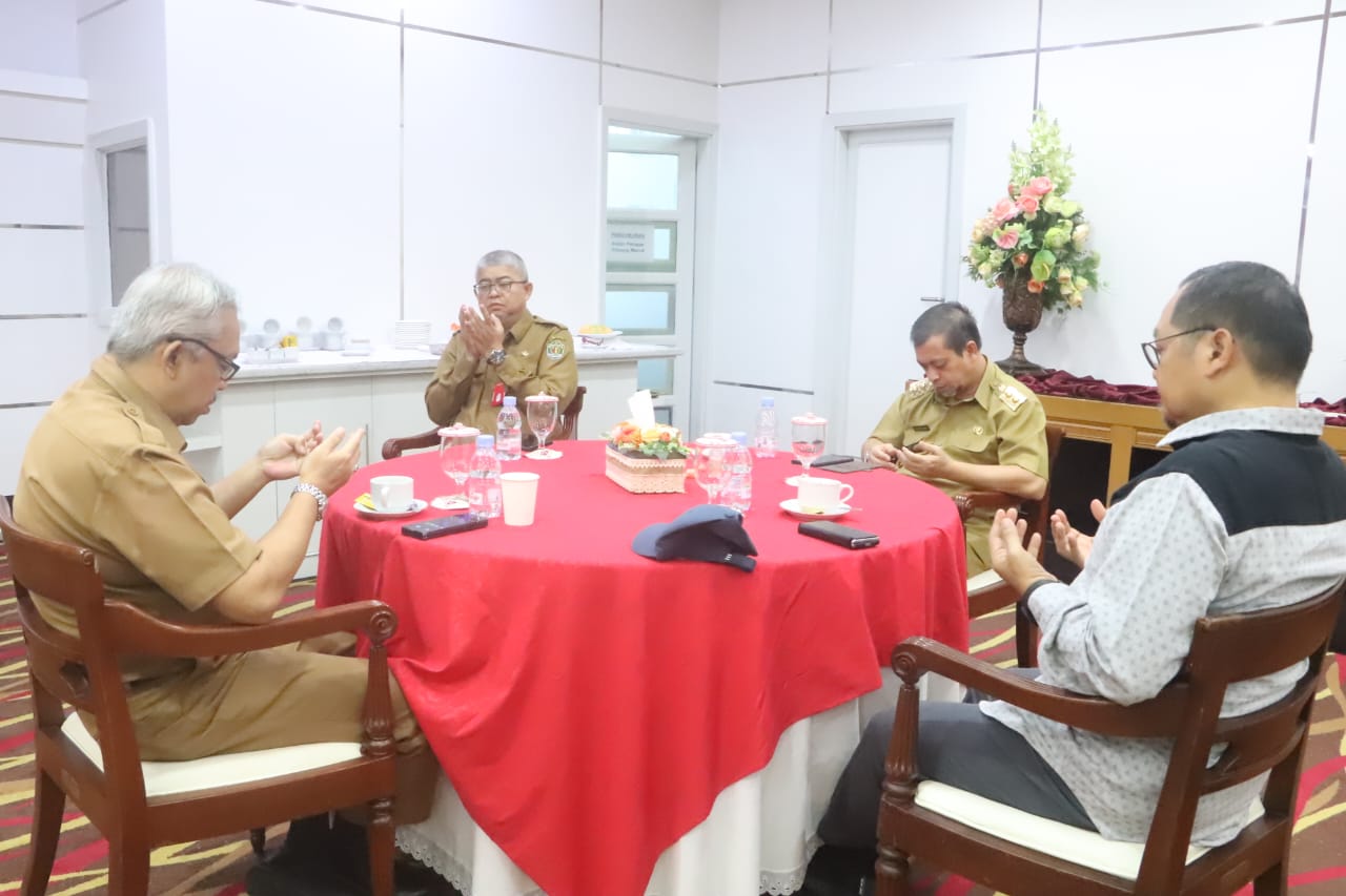 SAMBANGI KUBAR: Wakil Gubernur Kalimantan Timur (Kaltim) Hadi Mulyadi melaksanakan kunjungan kerja (Kunker) ke Kabupaten Kutai Barat (Kubar).