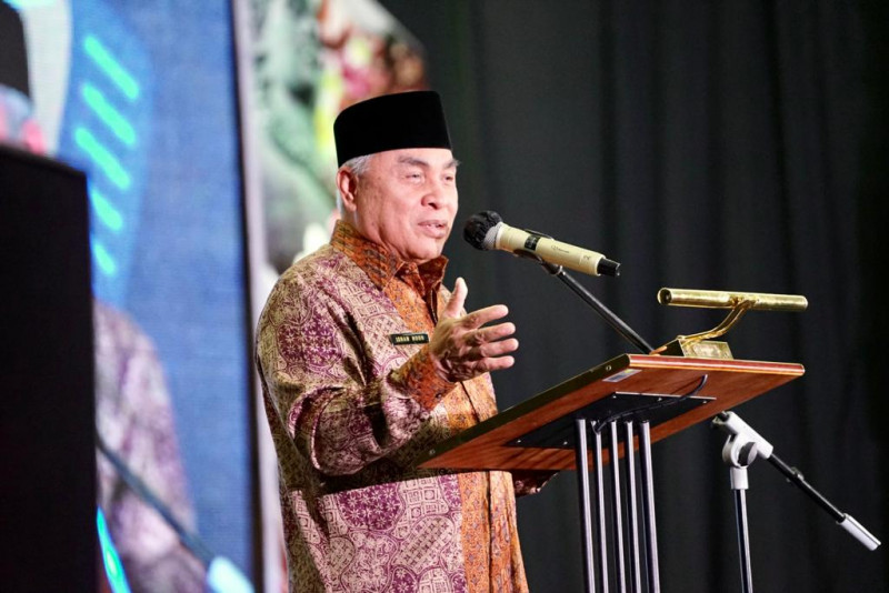 KONSENTRASI: Gubernur Kaltim Isran Noor minta dana CSR perusahaan dikonsentrasikan untuk pembangunan RLH.