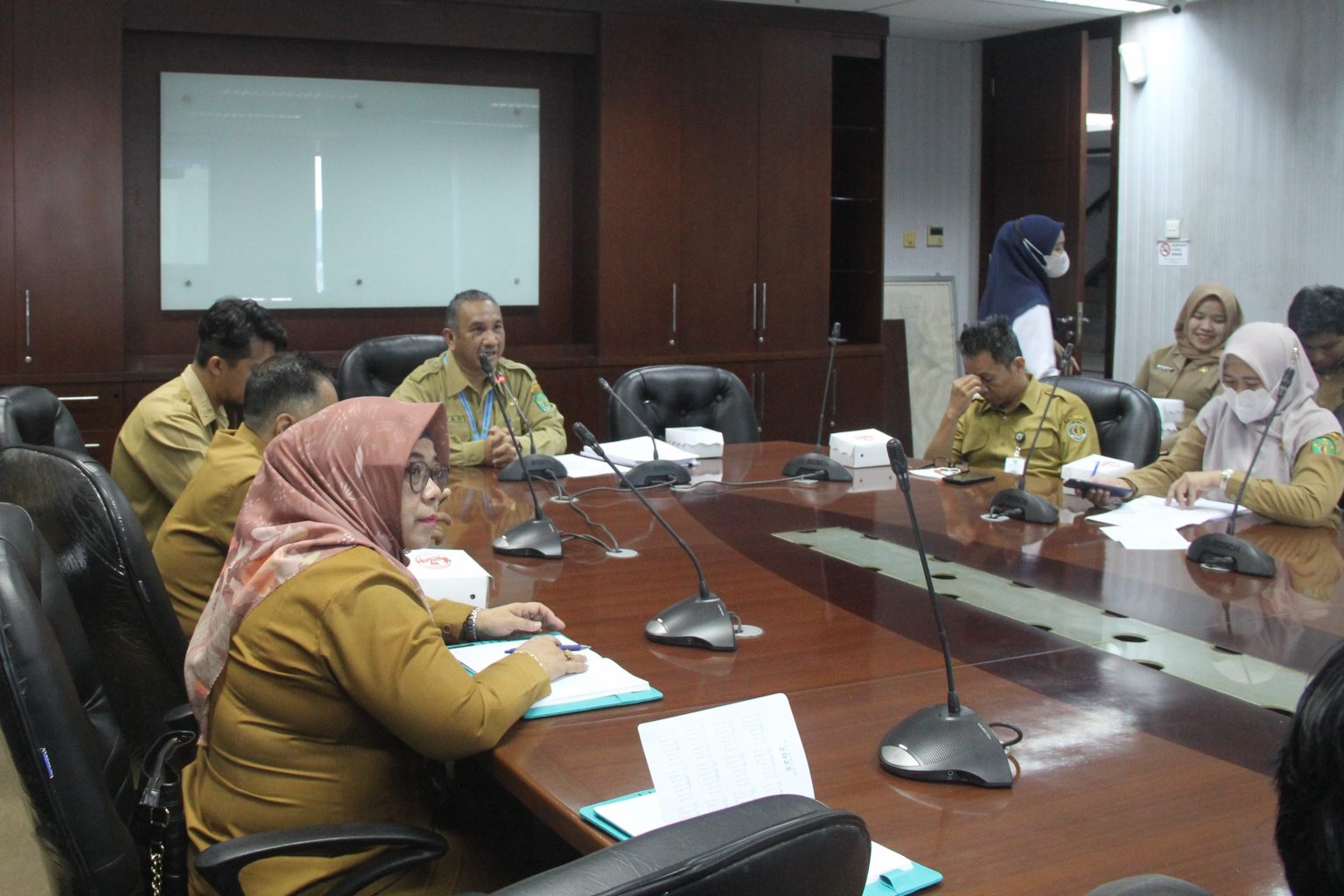 RAPAT PERSIAPAN: Terus matangkan sosialisasi kode klasifikasi serta Tata Naskah Dinas (TND), Dinas Perpustakaan dan Kearsipan (DPK) Kaltim gelar rapat pembahasan.
