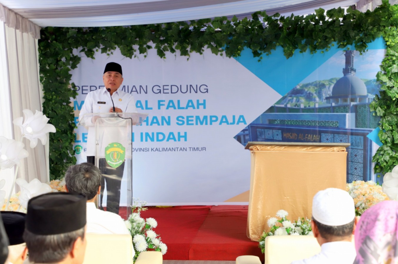 FOTO : Gubernur Kaltim, H Isran Noor.