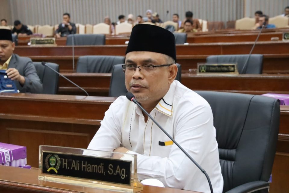 FOTO : Ketua Fraksi PKS DPRD Kaltim, Ali Hamdi.
