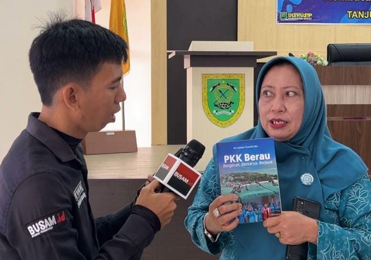 APRESIASI: Wakil Ketua TP PKK Berau Rohaini mengapresiasi kegiatan yang digelar DPK Kaltim.