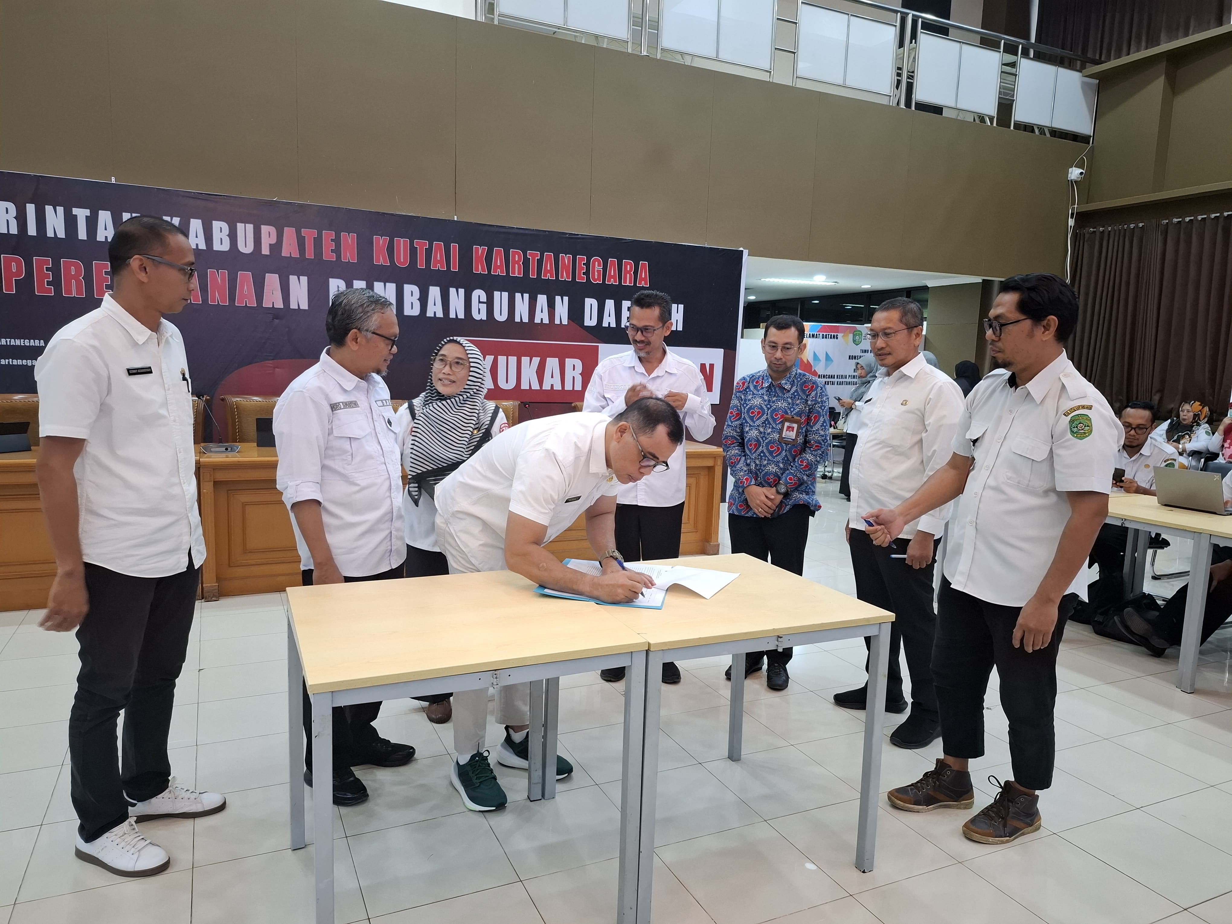 Foto: Yuliandris, Plt Kepala Dinsos Kukar (YK/Garispena,co)