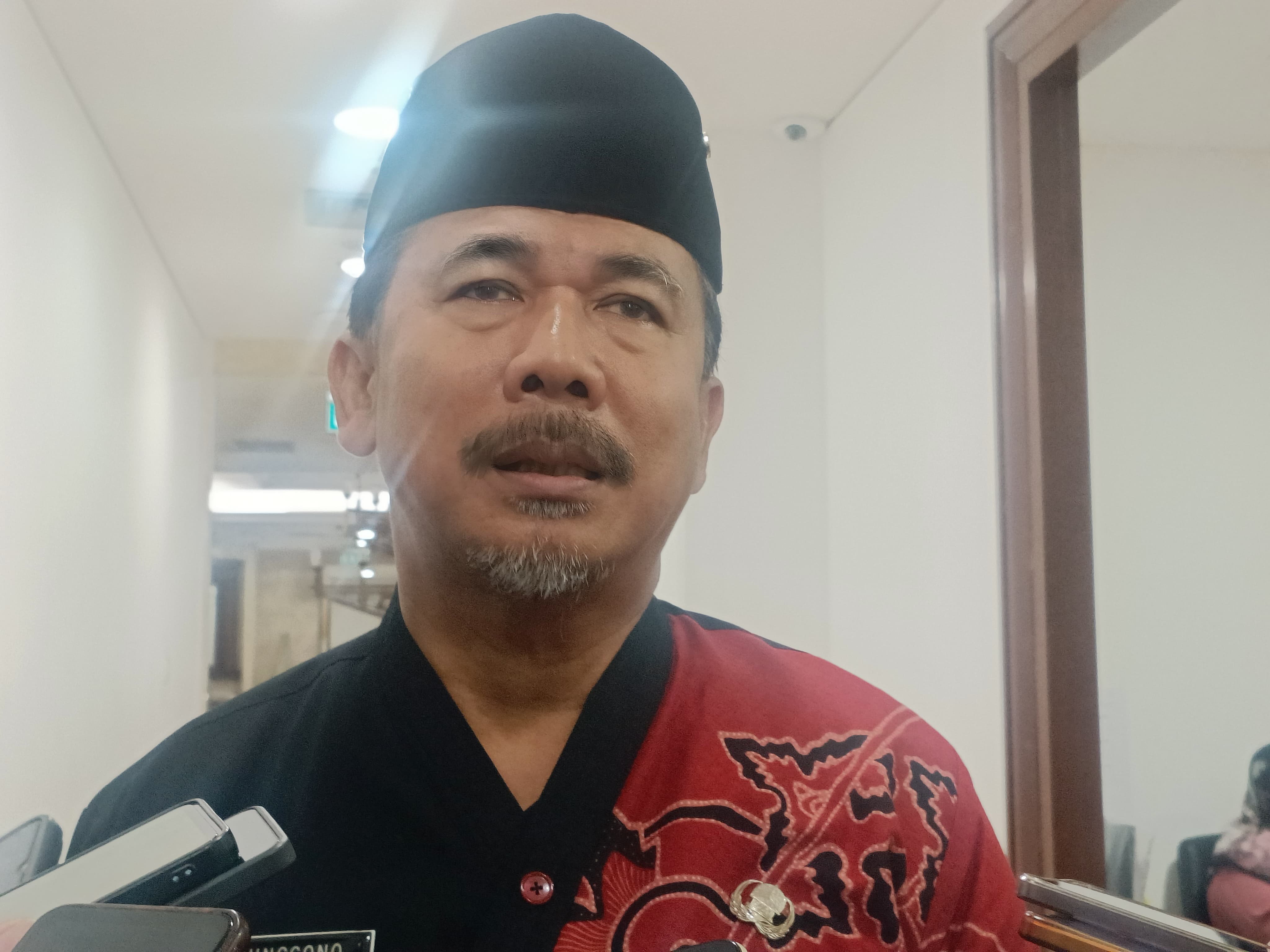 Foto: Sunggono, Sekda Kukar Mendampingi Penyerahan Data