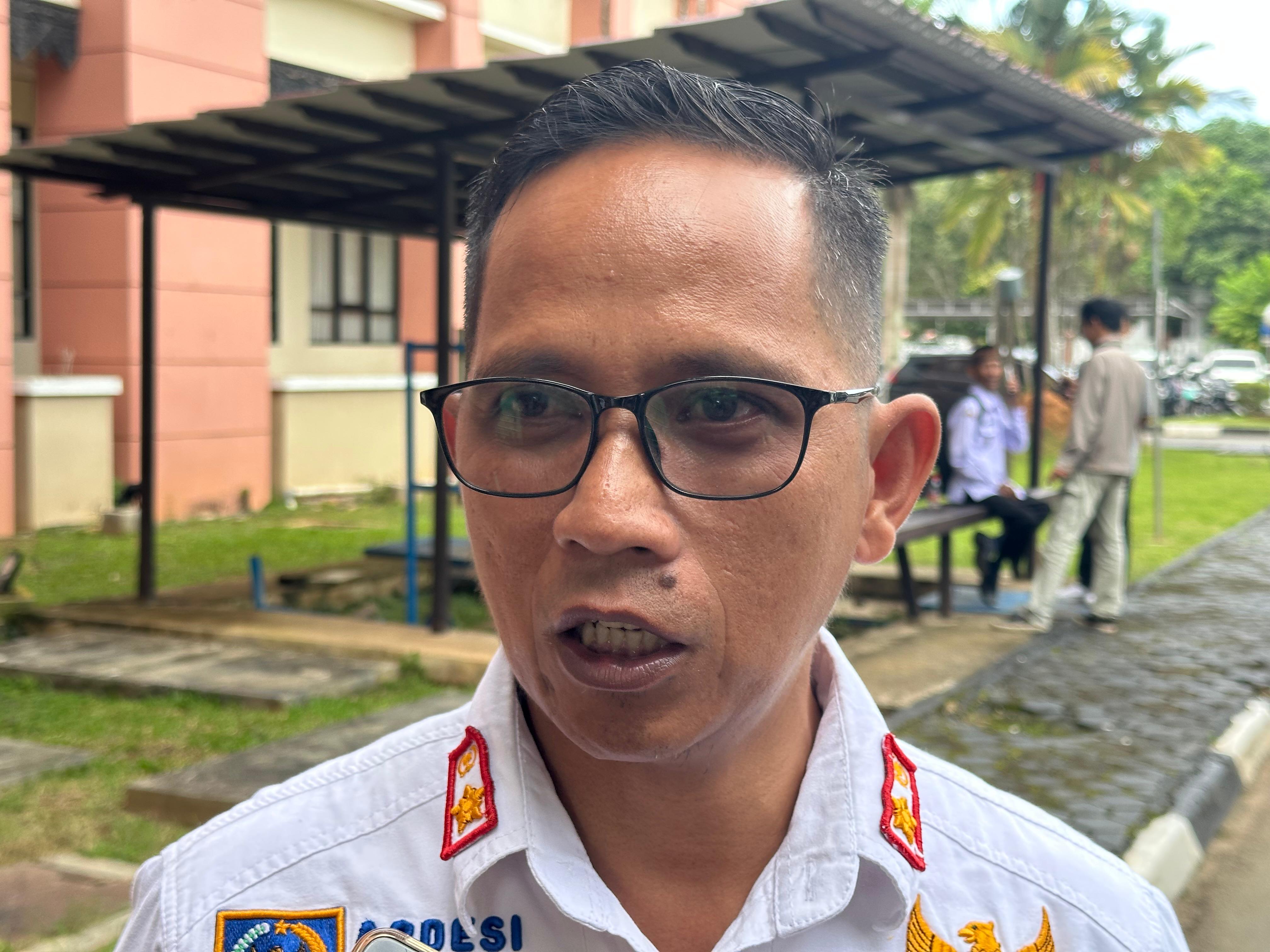 Foto: Kuswara, Kades Sukamaju