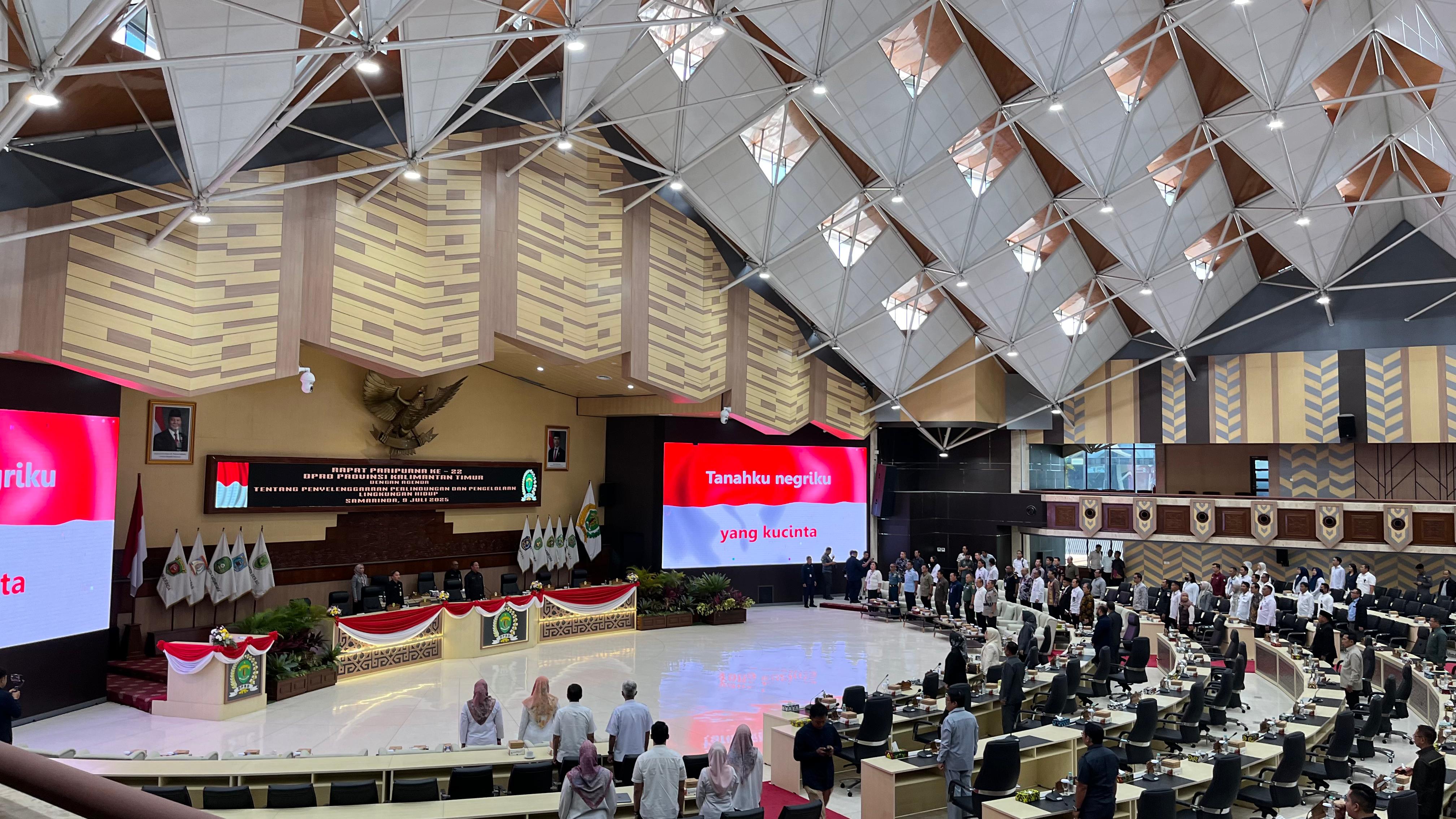 Suasana Rapat Paripurna ke-22 DPRD Kaltim pada Rabu (9/7/2025).