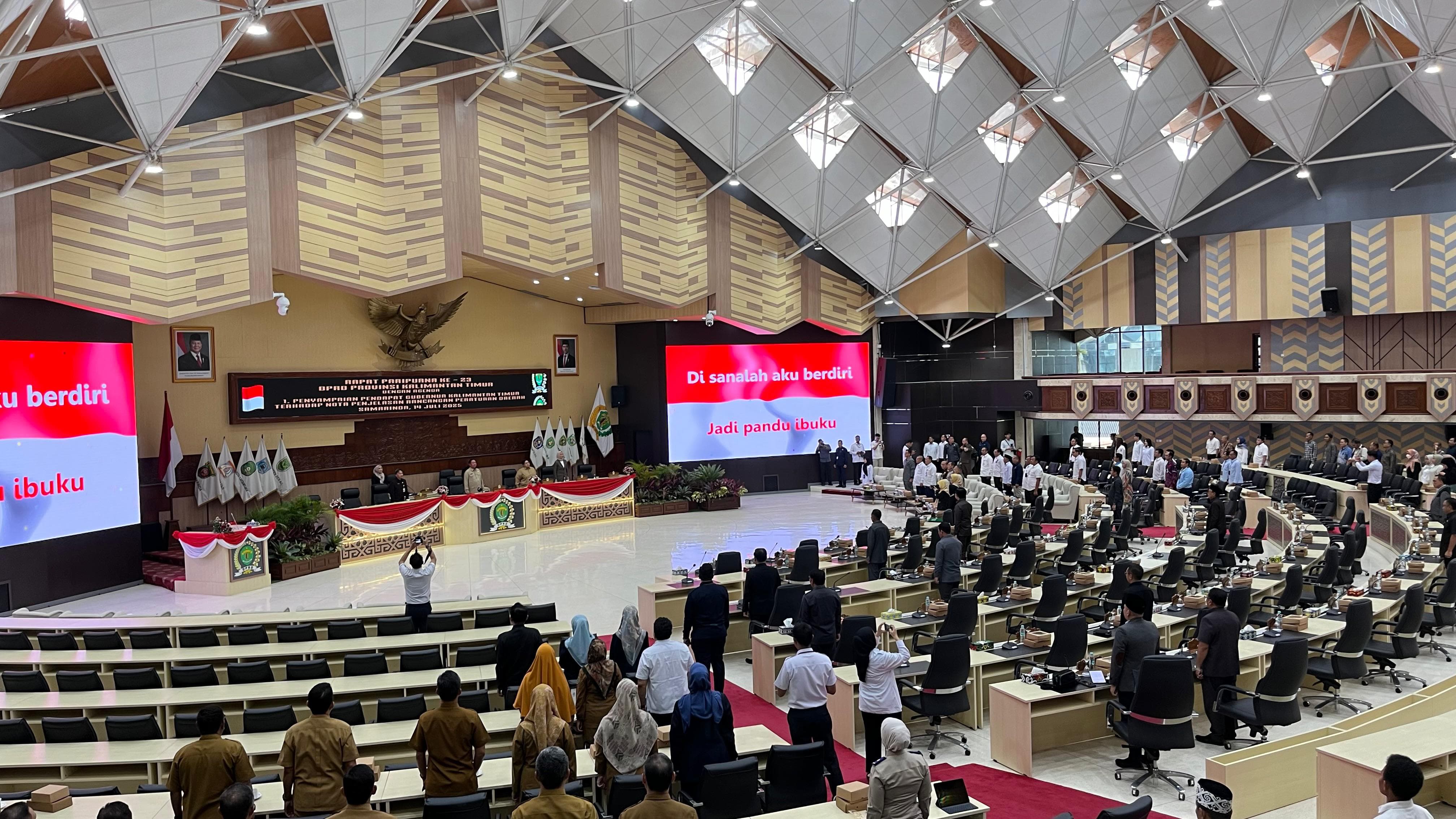 Rapat Paripurna ke-23 DPRD Kaltim yang digelar Senin, 14 Juli 2025