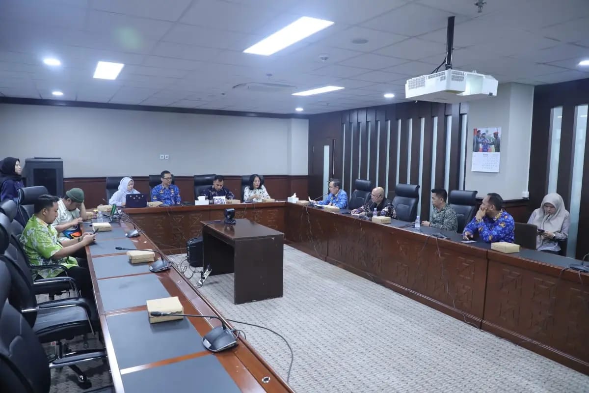 Rapat perdana Tim Seleksi (Timsel) di Sekretariat DPRD Kaltim pada Kamis (17/7/2025).(DiskominfoKaltim)