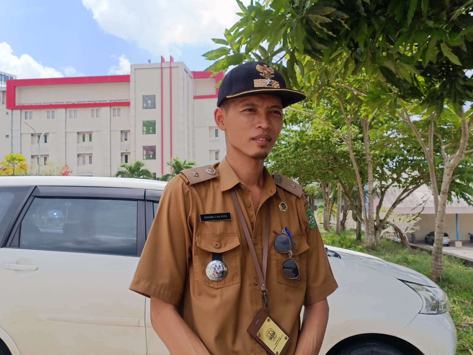 Hendra, Kades Muara Kaman Ulu