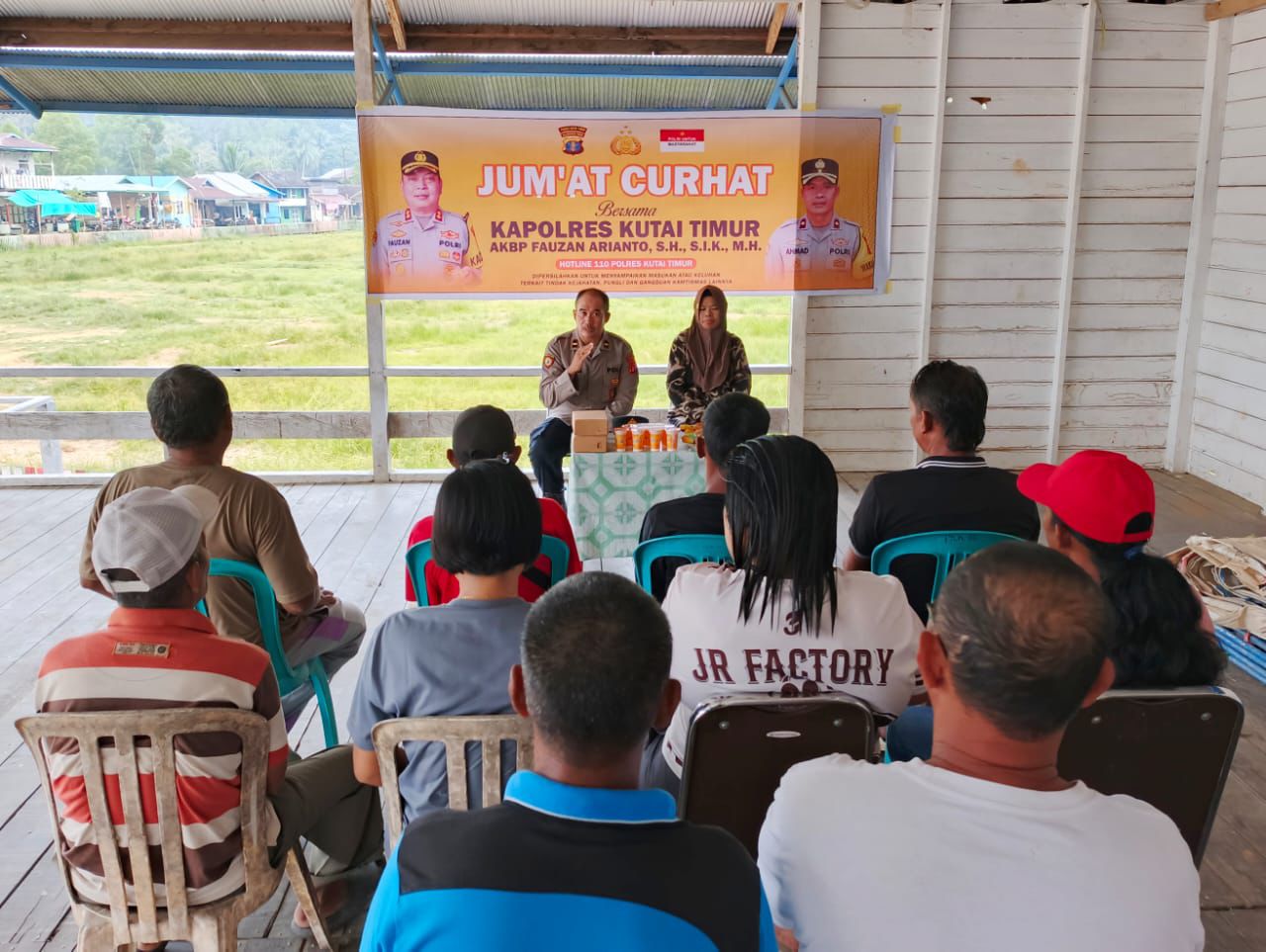 Foto: Polsek Muara Bengkal menggelar jumat curhat di Kecamatan Batu Amapar (dok.istimewa)