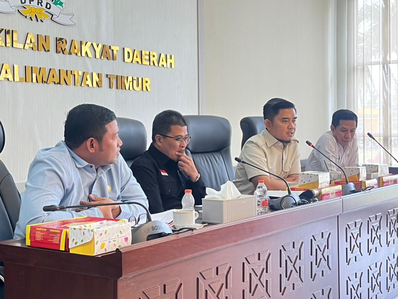 Suasana Rapat Dengar Pendapat.