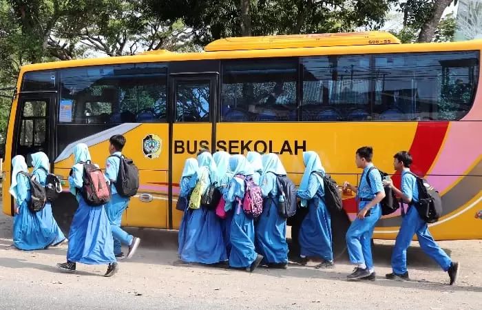 Ilustrasi angkutan pelajar. (istimewa)