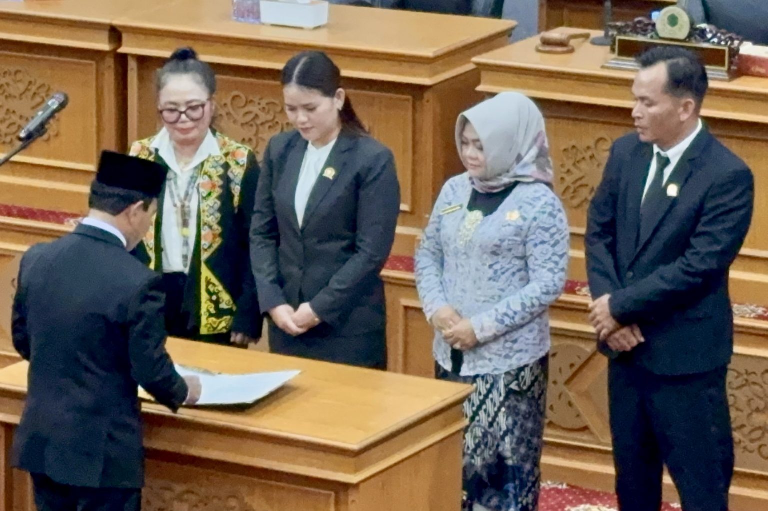 Penandatanganan Rekomendasi DPRD